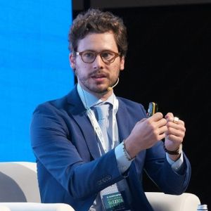Dr. Nicola Giordano